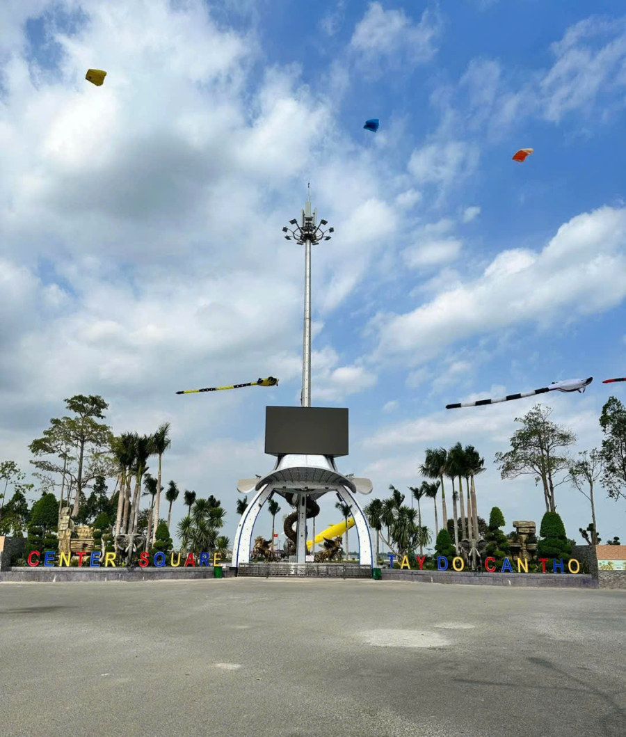 BÁN NỀN BIỆT THỰ 4OOm2, KDC 586, Công Viên và Sông Hậu, phường hưng phú  QUẬN CÁI RĂNG 
