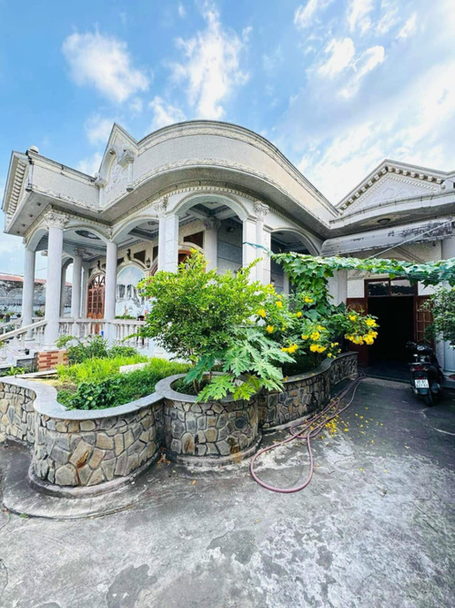 Bán BIỆT THỰ 2 MẶT TIỀN đường 30/4 & Tầm Vu, Hưng Lợi, Ninh Kiều, Cần Thơ