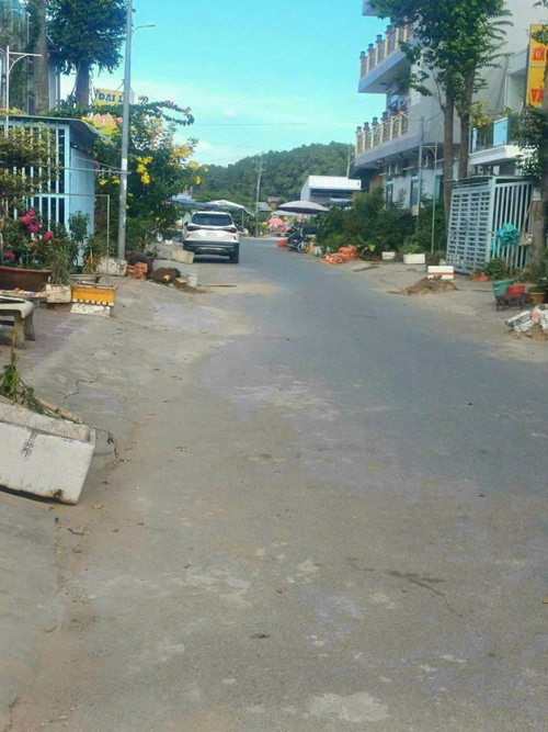 CHO THUÊ NHÀ TRỆT LỬNG LẦU KDC 586 - FULL NỘI THẤT