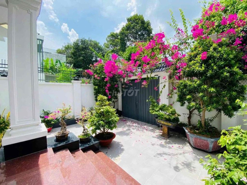 BÁN BIỆT THỰ SÂN VƯỜN, GÓC 2 MẶT TIỀN, KDC DIỆU HIỀN, PHƯỜNG PHÚ THỨ, QUẬN CÁI RĂNG