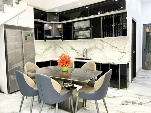 BÁN NHÀ 1 TRỆT 2 LẦU, HIỆN ĐẠI FULL NỘI THẤT, D13 KDC HỒNG LOAN 6A, PHƯỜNG HƯNG THẠNH