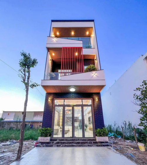 BÁN NHÀ 1 TRỆT 2 LẦU, HIỆN ĐẠI FULL NỘI THẤT, D13 KDC HỒNG LOAN 6A, PHƯỜNG HƯNG THẠNH